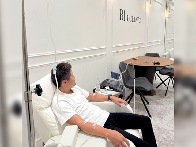 Longevity treatment in progress at Blu Clinic