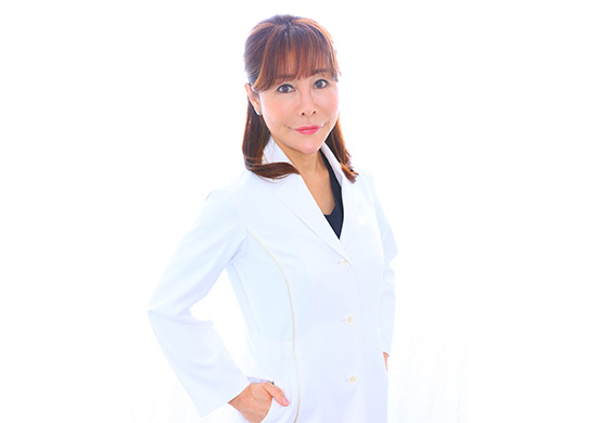 Dr. Akiko Imaizumi, Director of Imaizumi Skin Clinic
