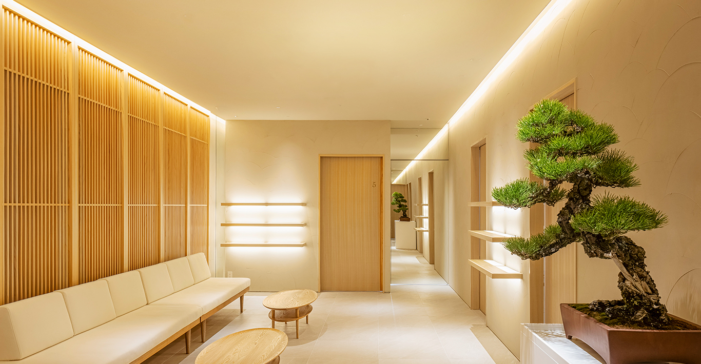 Waiting area at Matsurika Clinic Ginza