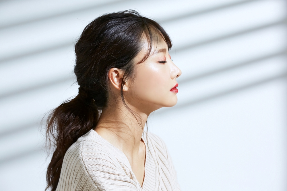 An Asian woman with beautiful facial contours