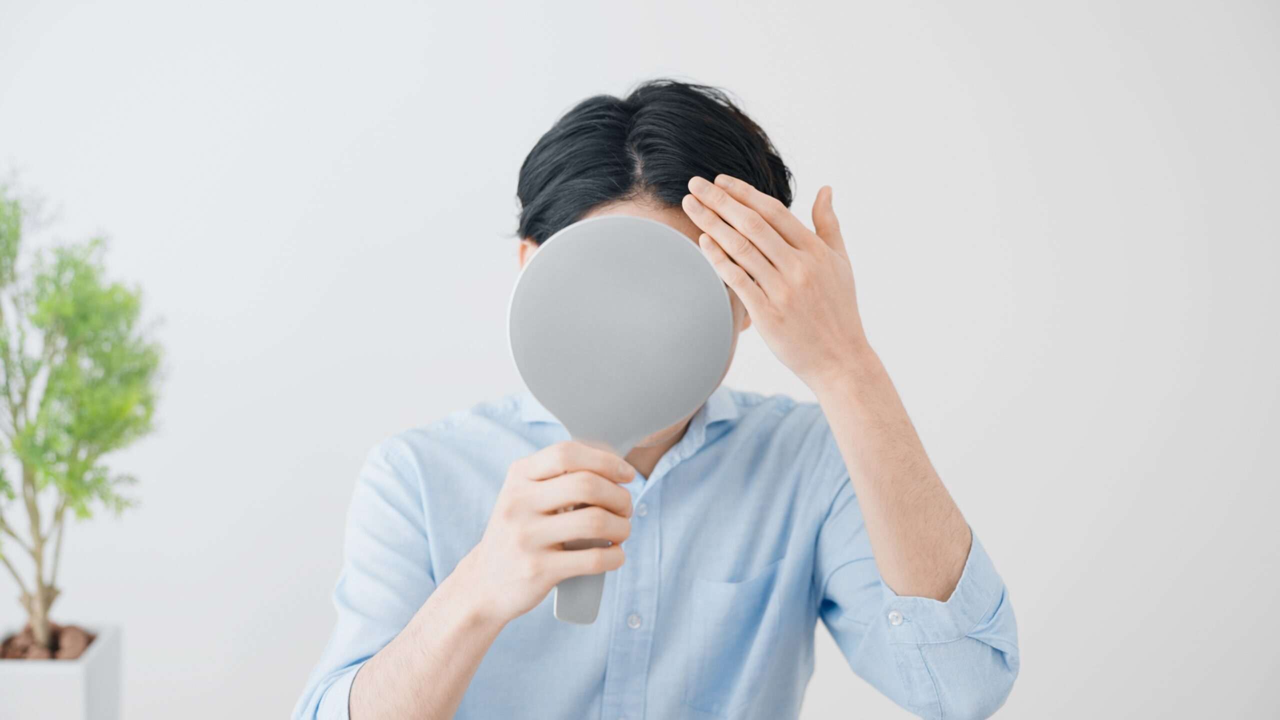 Men concerned about thinning hair
