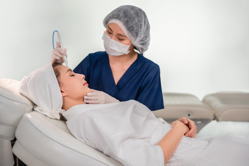 Professional,Specialist,Cosmetologist,Making,Mesotherapy,With,Treatment,Facial,Skin,Care
