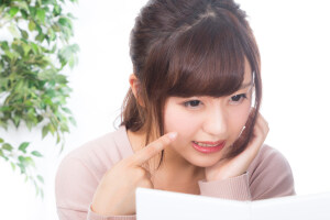 小鼻を小さくする方法は？自力で改善しないお悩みに検討したい美容医療も紹介