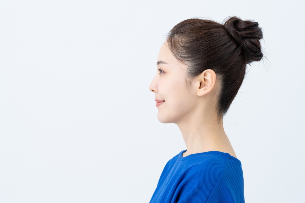 オージーカーブとは?美しい横顔を目指すには?
