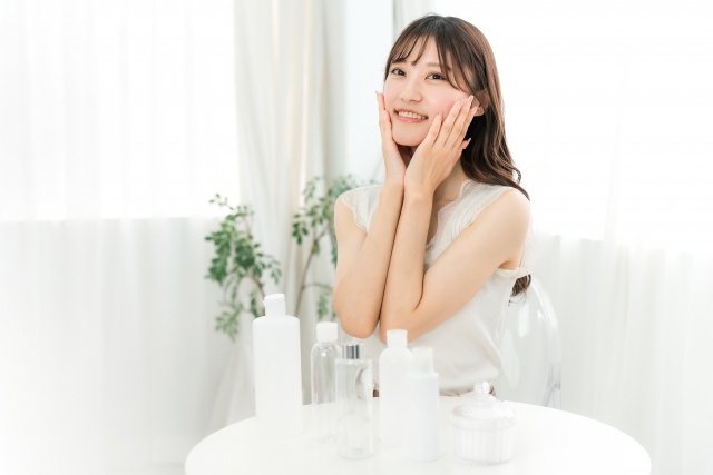 女性　スキンケア　美容内科で見えない美を手に入れる！内面へのアプローチで心も体もポジティブにNERO DOCTOR / BEAUTY（美容医療）