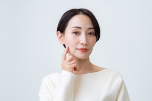 その凹み“中顔面陥没”かも？立体感を出す改善方法まとめ