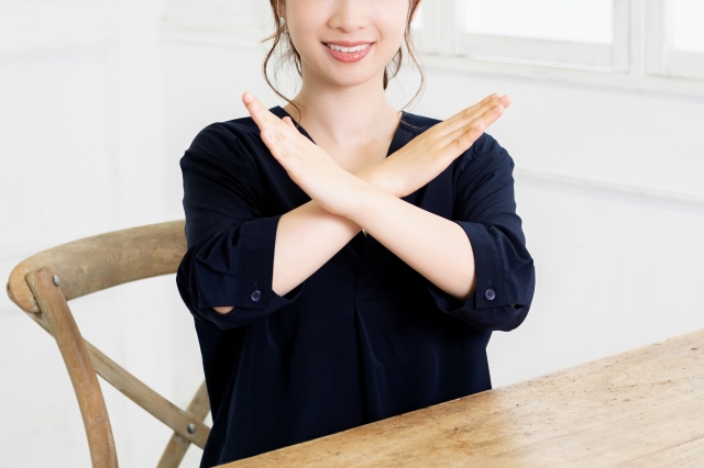 女性 NG二重埋没腫れを早く引かせるコツとNG行動|NERO DOCTOR / BEAUTY(美容医療)