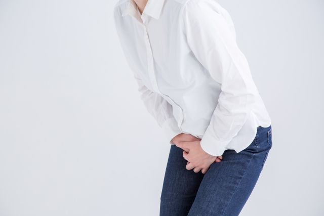 女性　デリケートゾーン痛みデリケートゾーンヒリヒリ痛い……女性のための“やさしい”痛み対策と受診の目安｜NERO DOCTOR / BEAUTY（美容医療）