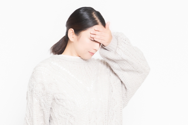 女性 おでこ ヒアルロン酸でおでこが不自然に?失敗を防ぐ3つのチェックリスト|NERO DOCTOR / BEAUTY(美容医療)