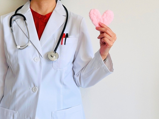 女性　白衣フェムテックとは？今こそ知りたい女性の体とテクノロジーの関係｜NERO DOCTOR / BEAUTY（美容医療）