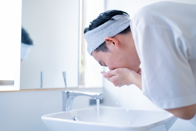スキンケア　“おじさん顔”をアップデートする方法は？「老けたね」といわれたタイミングで始めたい男性の美容医療｜NERO DOCTOR / BEAUTY（美容医療）