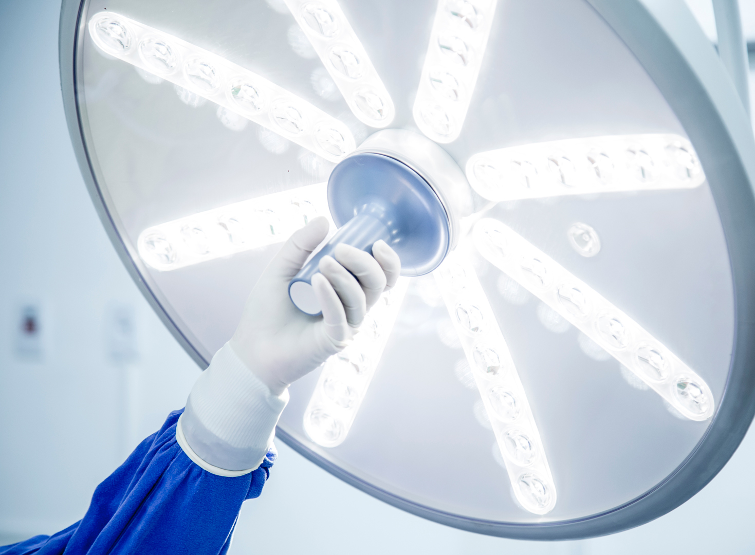 無影灯　美容医療に“終わり”はある？定期施術が必要な施術・不要な施術を徹底解説｜NERO DOCTOR / BEAUTY（美容医療）