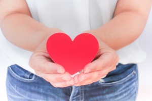 【フェムケア】黒ずみは改善する？セルフケアと美容医療の境界線は？