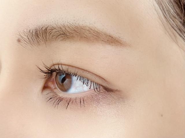 目元のアップ　平行二重になるには埋没法でも可能？適応する人・しない人は何が違う？｜NERO DOCTOR / BEAUTY（美容医療）