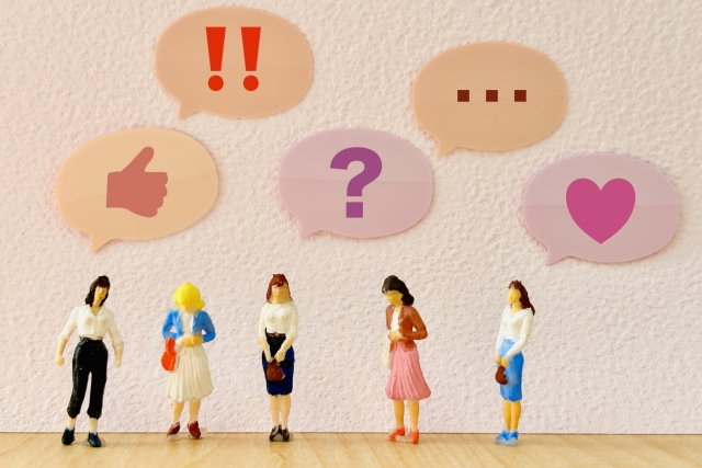 女性たちの人形　フェムケアのやり方は？ライフステージ別の対処法｜NERO DOCTOR / BEAUTY（美容医療）