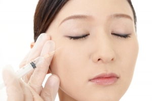 ボトックスとヒアルロン酸はどっちが先？効果的な順番と同時施術のポイントを解説