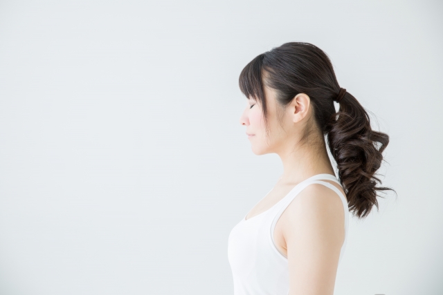 シリコン豊胸が初めての人へ｜選び方のヒントになる基礎知識＆他の施術との比較