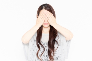 裏ハムラ法の後遺症は？凹み・張り・外反などの原因と対処法を解説