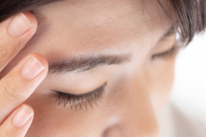 脂肪注入で丸いおでこに｜持続期間・リスク・ダウンタイムを解説