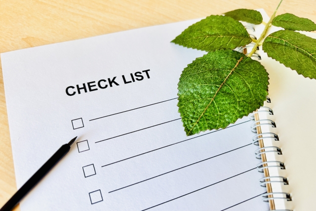 チェックリスト　脂肪注入は顔にもできる？後悔をしないために知っておきたいポイント｜NERO DOCTOR / BEAUTY（美容医療）