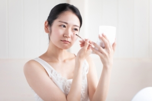 タレ目形成で涙袋がなくなるって本当？見え方が変わる仕組みと温存方法