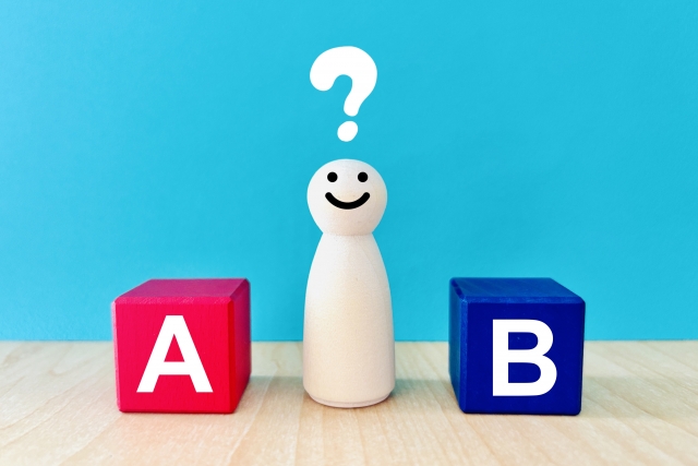 2択で悩むイメージ　鼻プロテーゼとは？メリット・リスク・他の隆鼻術との違いを整理｜NERO DOCTOR / BEAUTY（美容医療）