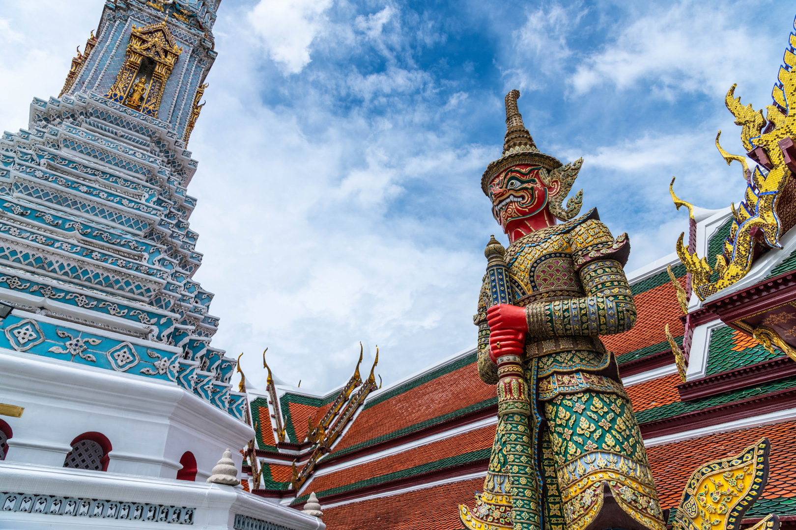 バンコクのワットプラケオ　東南アジアの美容医療市場が急成長する理由とは？世界が注目する“医療ツーリズム”の成功｜NERO DOCTOR / BEAUTY（美容医療）