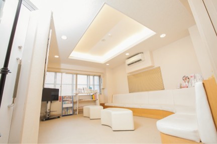 ニキビ治療ができる美容皮膚科【名古屋】9選・治療法や選び方を解説|NERO美容医療