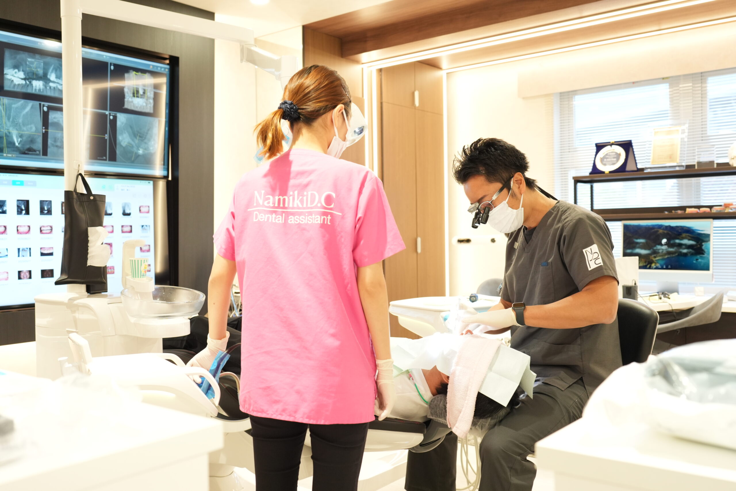 【審美歯科】名古屋のなみき通り歯科が提案する美と健康の新基準！ガミースマイル治療からセラミック、矯正まで