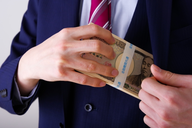 美容製剤・美容機器の偽物が流通──大手クリニックとの癒着と闇に迫る！｜NERO DOCTOR / BEAUTY（美容医療）