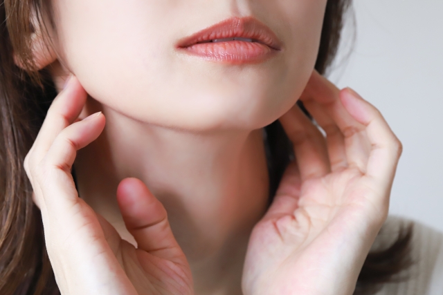 小顔になる美容医療まとめ｜原因別に解説｜NERO DOCTOR / BEAUTY（美容医療）