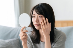 輪郭3点の施術後、老後はどうなる？将来のたるみや変化を解説