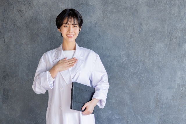 白目拡大術とは?リスクと適応を解説|NERO DOCTOR / BEAUTY(美容医療)