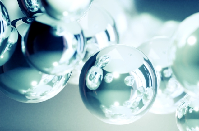 セノリティクスとは？老化細胞除去薬の研究現状と美容目的で取り入れる前に知るべきこと