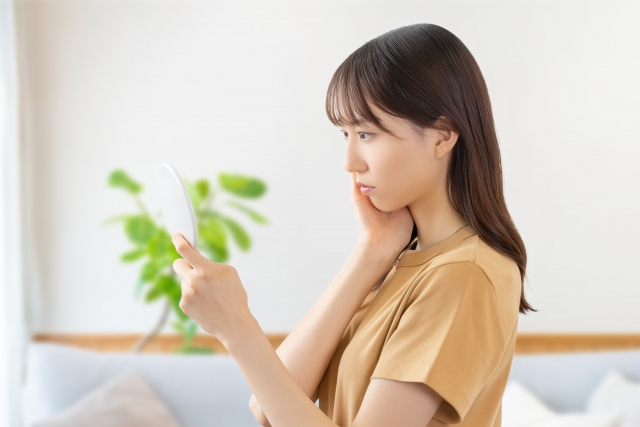 小顔になる美容医療まとめ｜原因別に解説｜NERO DOCTOR / BEAUTY（美容医療）