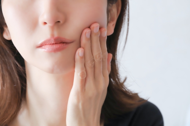 ジュベルックの危険性は？リスク・避けたい施術条件まで解説