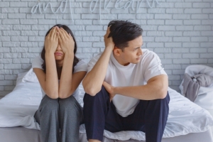 びらびらが黒いのはなぜ？原因と対策方法を医学的に解説