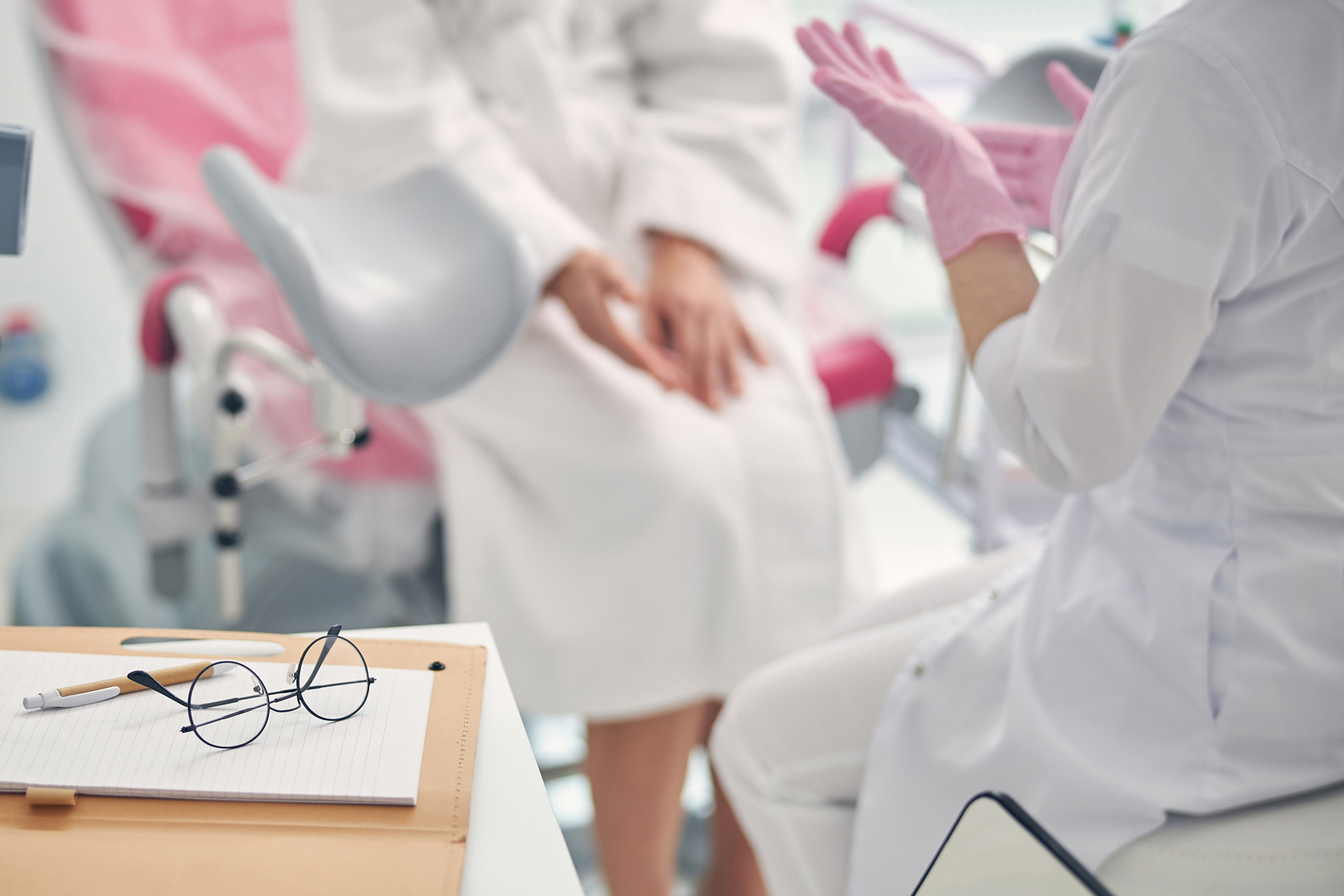 「腟活」で整うのは子宮じゃなく“心”かも。冷えの真実とセルフケアの最前線｜NERO DOCTOR / BEAUTY（美容医療）