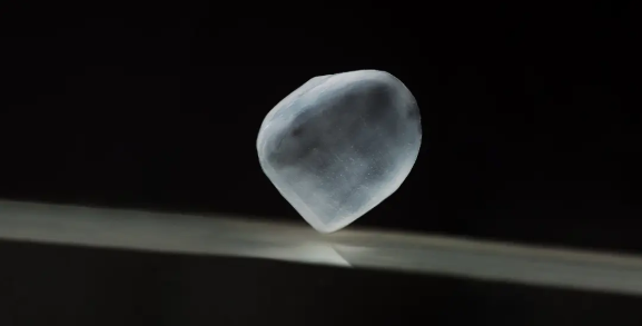 「削らないラミネートベニア」ブームから考える“白い歯の基準”とは？【ブラックフィルム】【ゼロネイト】時代の審美観｜NERO DOCTOR / BEAUTY（美容医療）