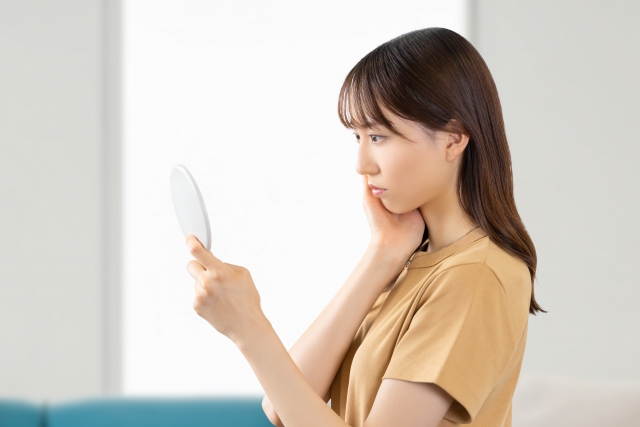 肌のハリ・ツヤを取り戻す方法｜原因と年代別ケア｜NERO DOCTOR / BEAUTY（美容医療）
