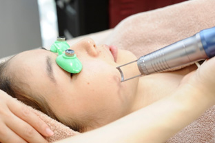 ピコトーニングを大阪で｜クリニック選びのポイントと後悔しないための基礎知識｜NERO DOCTOR / BEAUTY（美容医療）