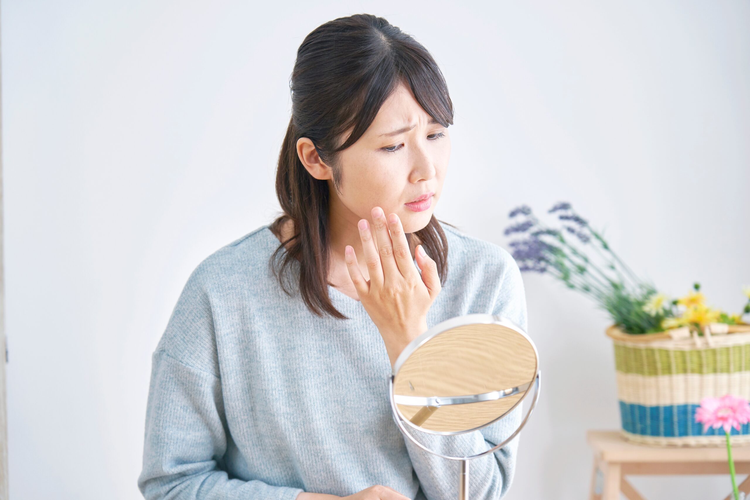 ニキビに悩む30代へ｜治りにくい理由と美容医療でできるケア｜NERO DOCTOR / BEAUTY（美容医療）