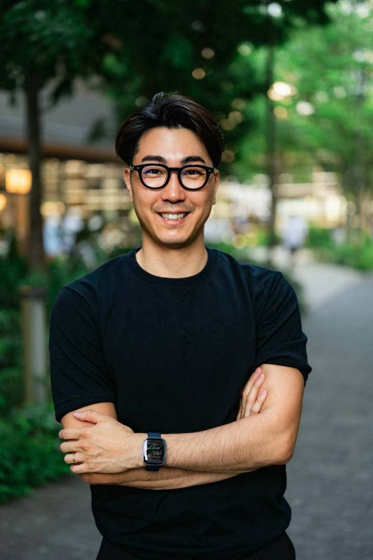 安達健一 ポートレート